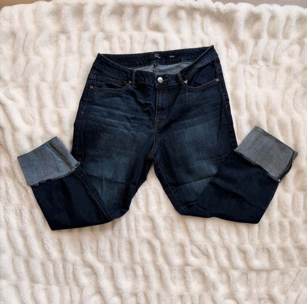1822 Denim Taylor Dark Wash Wide Cuffed Crop Jeans Size 16